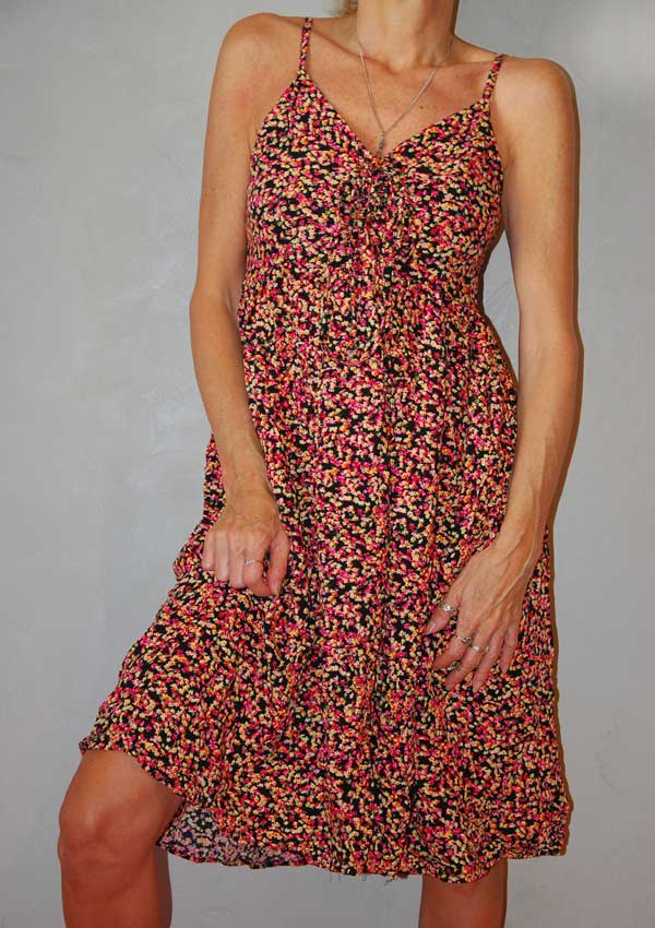 שמלה פרחונית YANGA