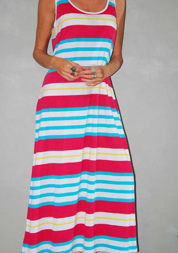 שמלת צבעונית