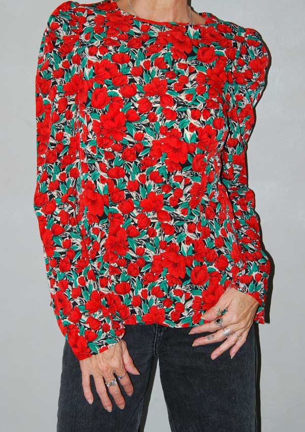 חולצה פרחים גדולים