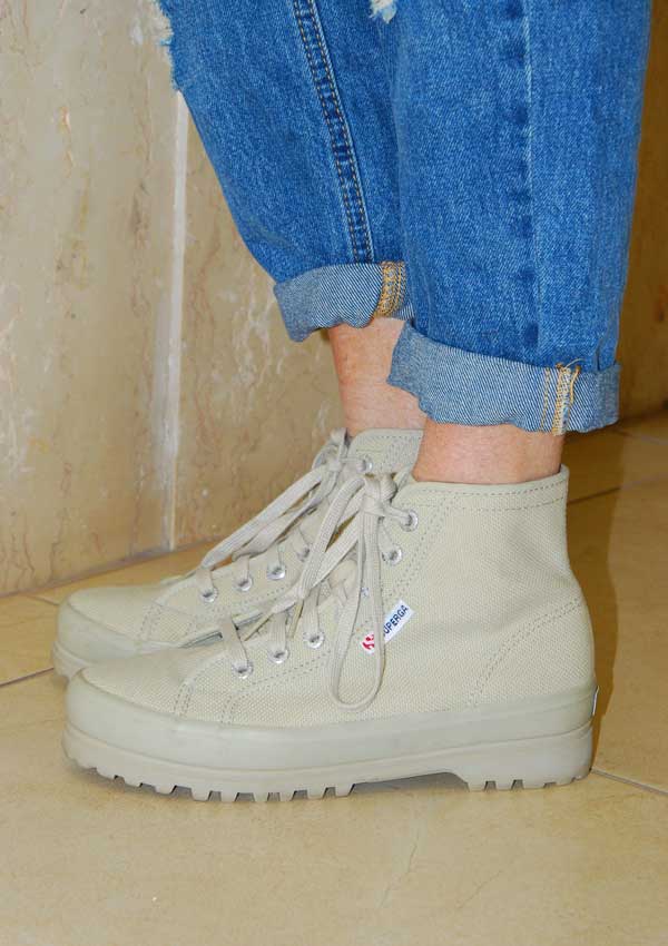 Superga מידה 37 כחדשות