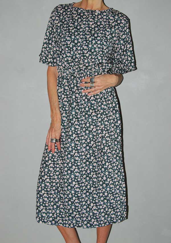 שמלה פרחים קטנים