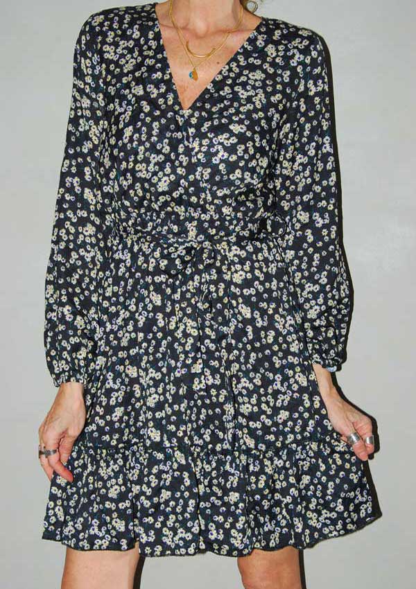 שמלה פרחונית