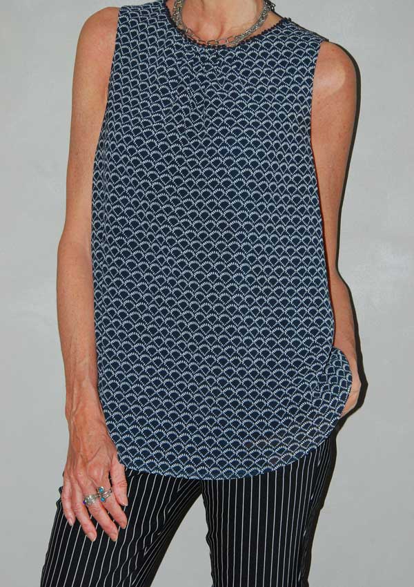 חולצת מניפות