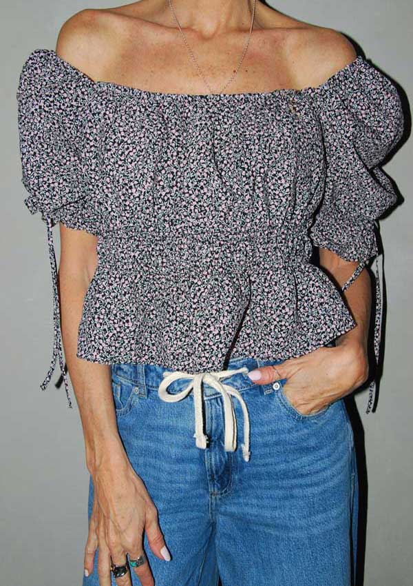 חולצת כתפיים