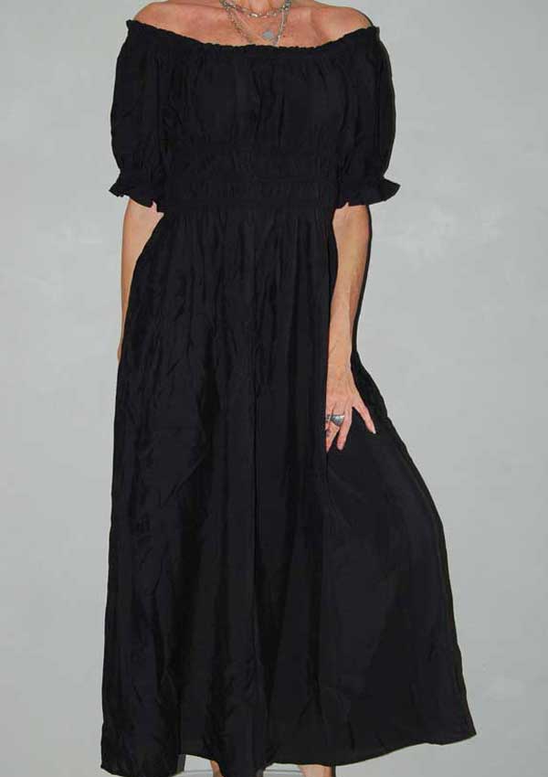 שמלה שחורה שווה